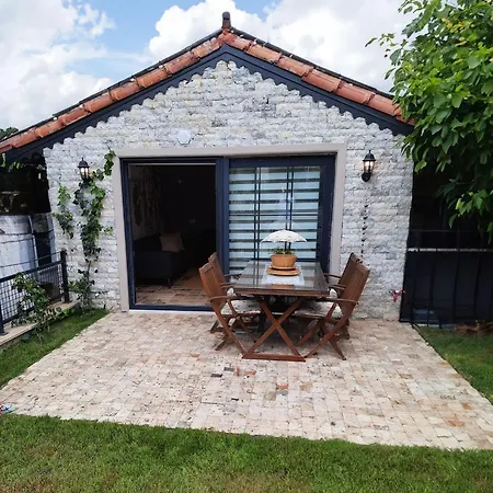 Luxury Pool With Private Garden Semesterbostad Side